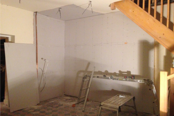 Stud wall plasterboarded