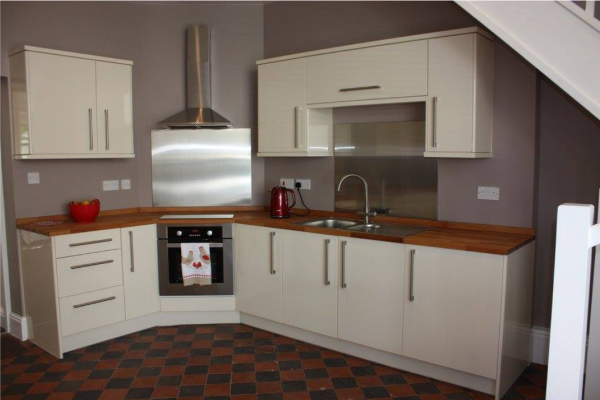 Finished kitchen in place. No one would ever guess!